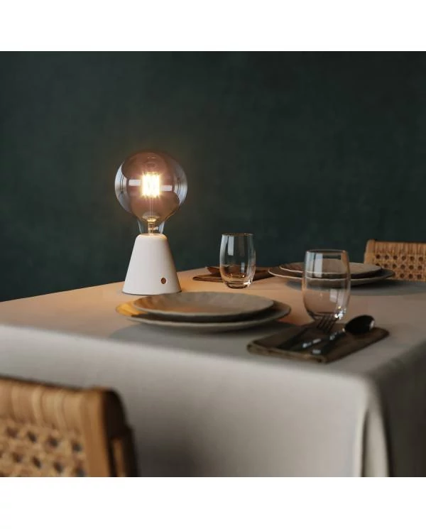 Tragbare, wiederaufladbare LED Leuchte Cabless01 mit Globe Glühbirne G125