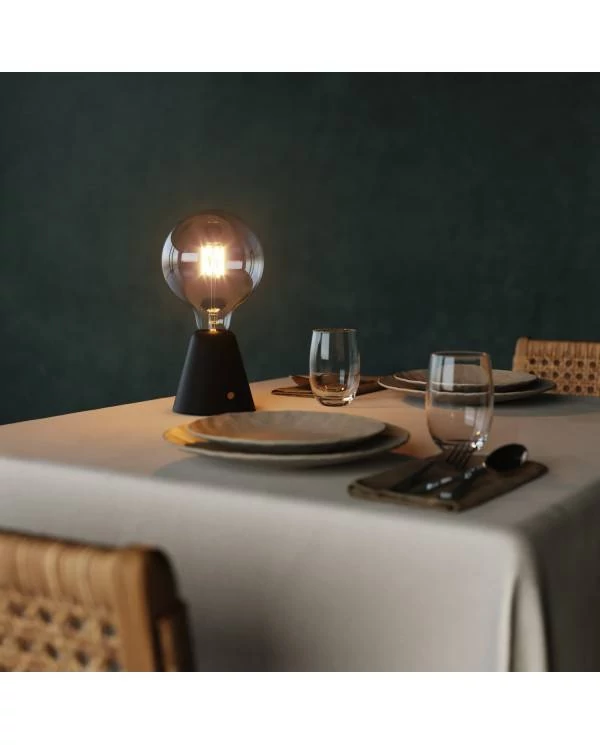Tragbare, wiederaufladbare LED Leuchte Cabless01 mit Globe Glühbirne G125
