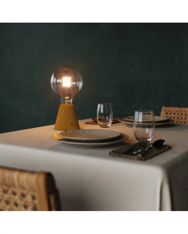 Tragbare, wiederaufladbare LED Leuchte Cabless01 mit Globe Glühbirne G125