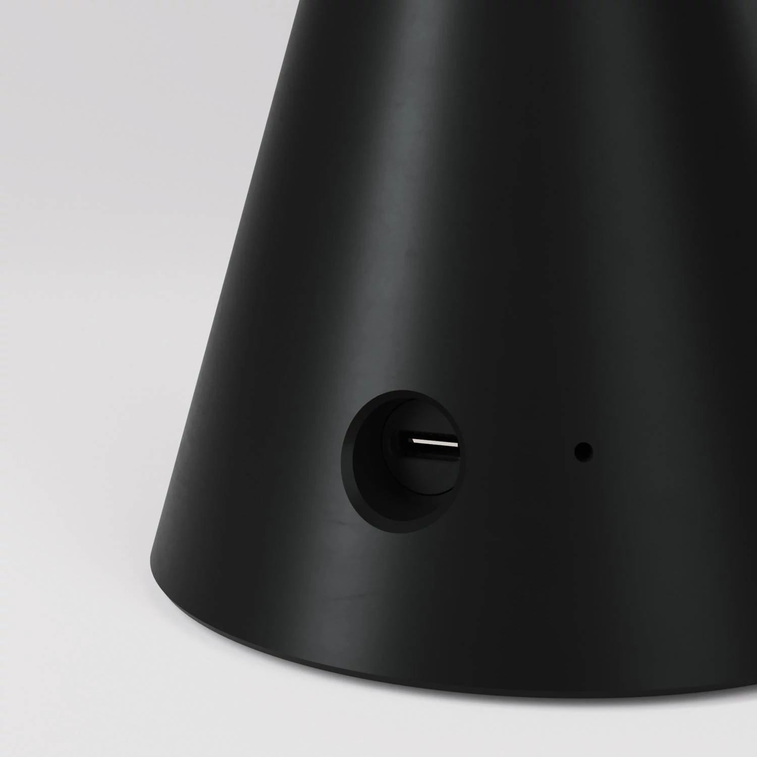 Tragbare, wiederaufladbare LED Leuchte Cabless01 mit Globe Glühbirne mit silberfarbener Kopfspiegelung