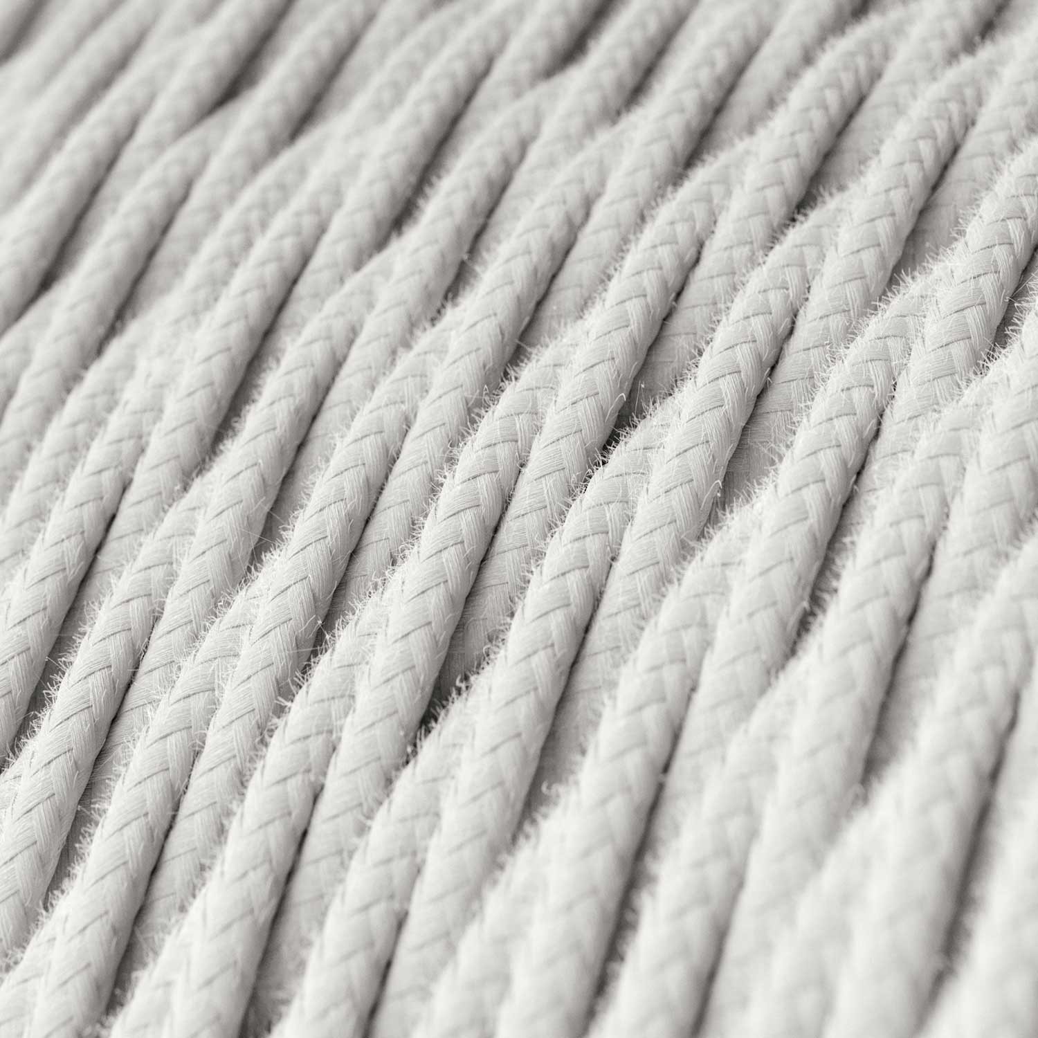 Textilkabel, lichtweiß, aus Baumwolle - Das Original von Creative-Cables - TC01 geflochten 2x0.75mm / 3x0.75mm