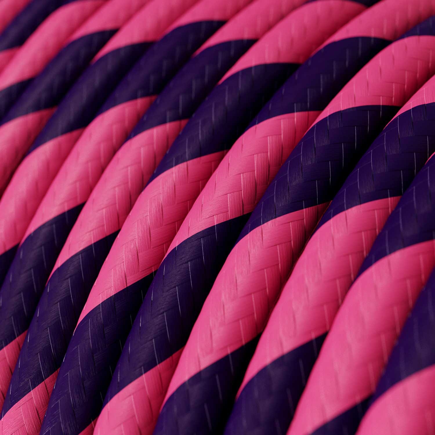 Textilkabel, Grinsekatze lila-pink glänzend Vertigo - Das Original von Creative-Cables - ERM41 rund 2x0,75mm / 3x0,75mm