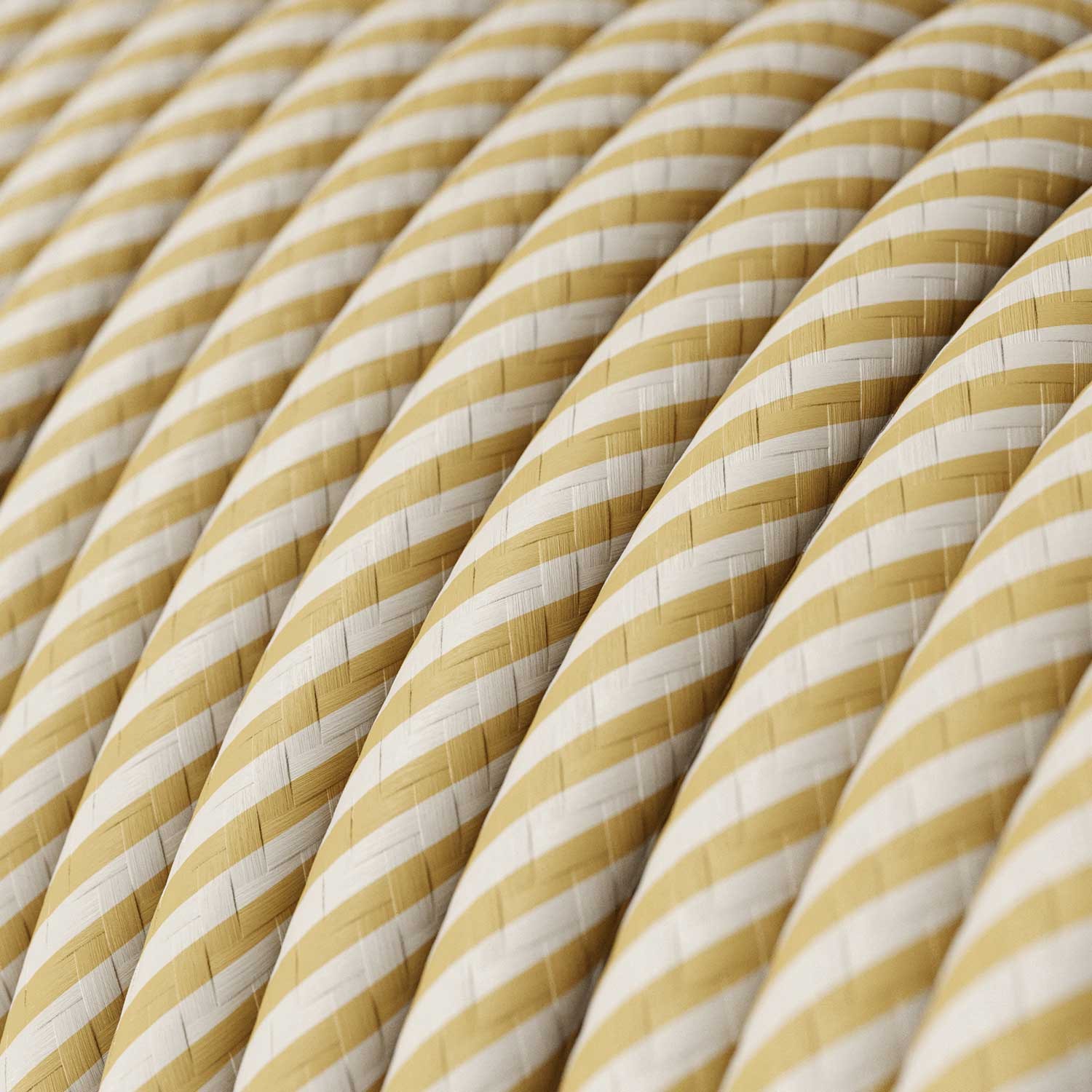 Textilkabel, cremefarben-haselnussbraun glänzend Vertigo - Das Original von Creative-Cables - ERM53 rund 2x0,75mm / 3x0,75mm
