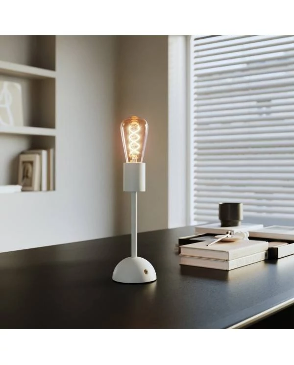 Tragbare, wiederaufladbare Leuchte Cabless02 mit goldfarbener Edison Glühbirne