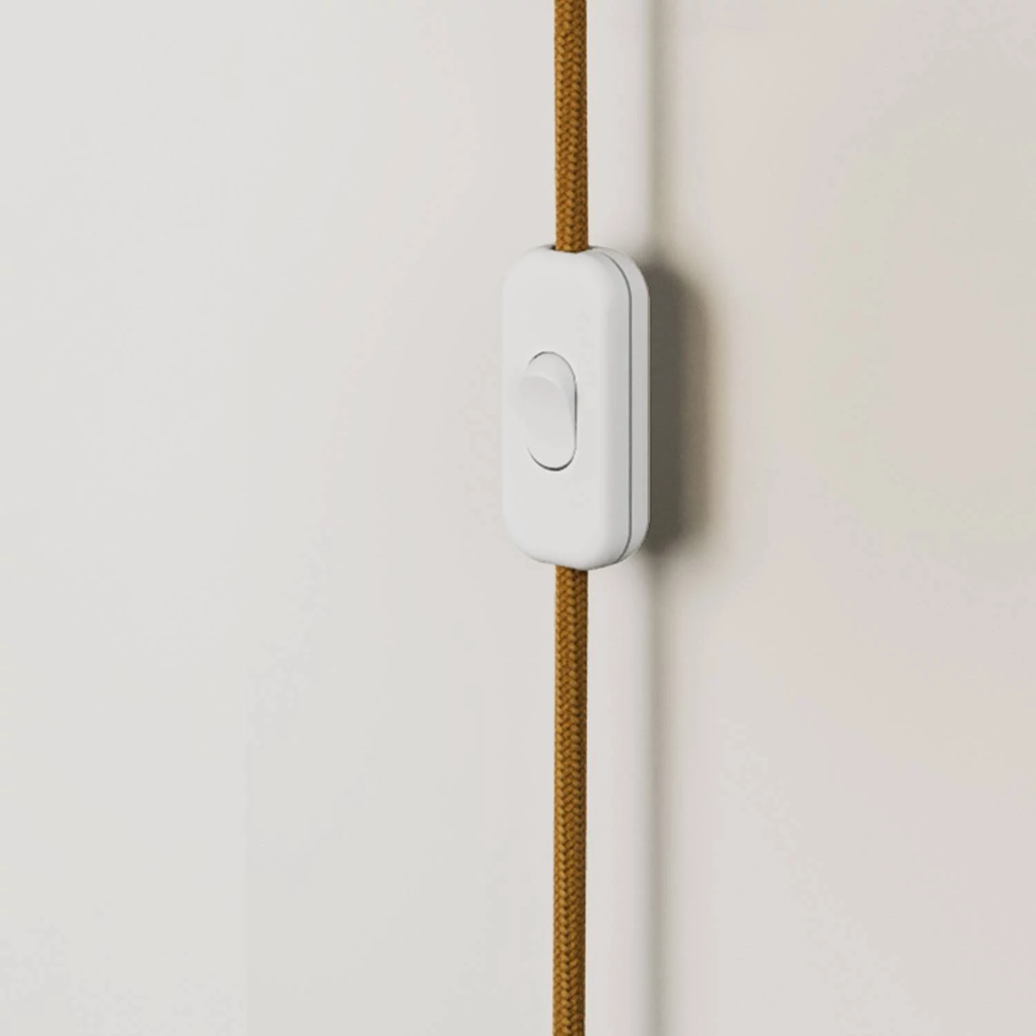 Metall Wandleuchte mit 2-poligem Stecker