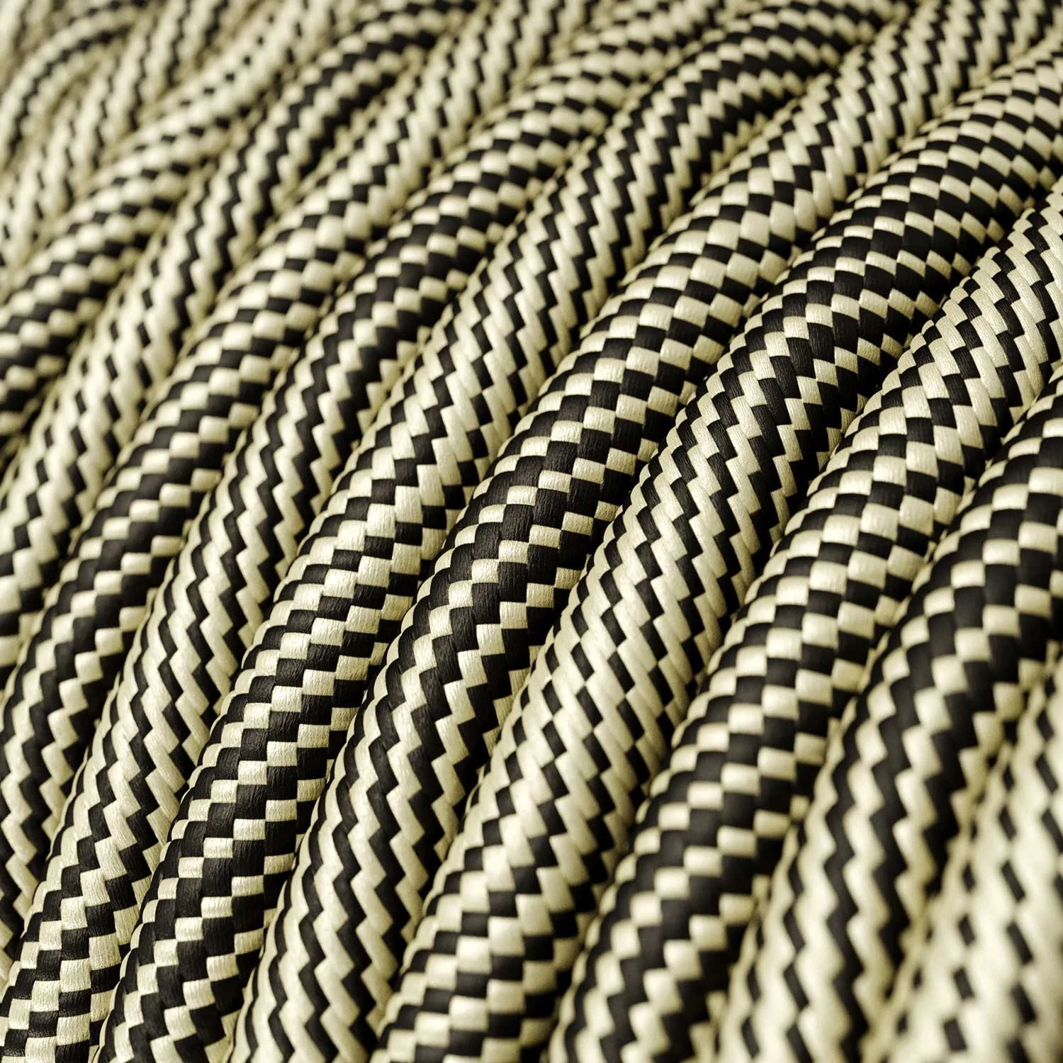 Pendelleuchte inklusive Glühbirne, Textilkabel und gefräster Lampenfassung aus Aluminium - Made in Italy