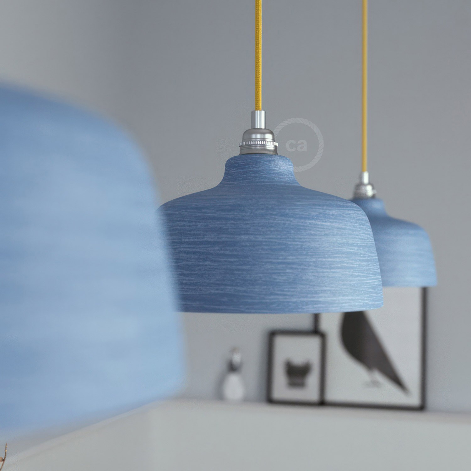 Pendelleuchte inklusive Textilkabel, tassenförmigem Lampenschirm aus Keramik und Metall-Zubehör - Made in Italy
