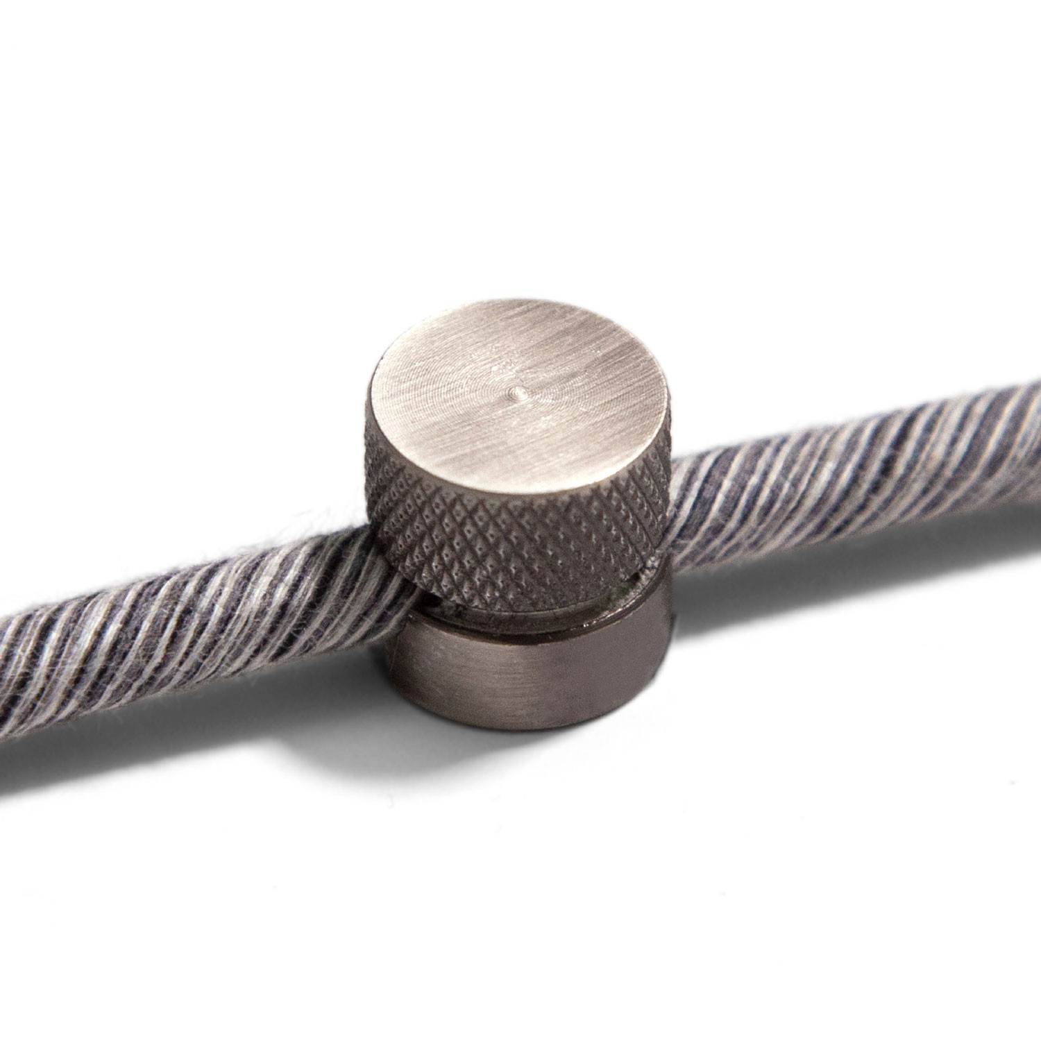 Sarè - Wand- und Deckenpin, Kabelführung aus Metall für Textilkabel - 2 Stück