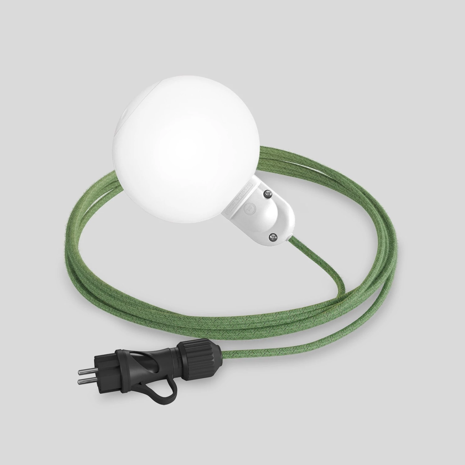 EIVA IP65 Außensteckleuchte mit bruchsicherem Unbreak-a-Ball-Lampenschirm