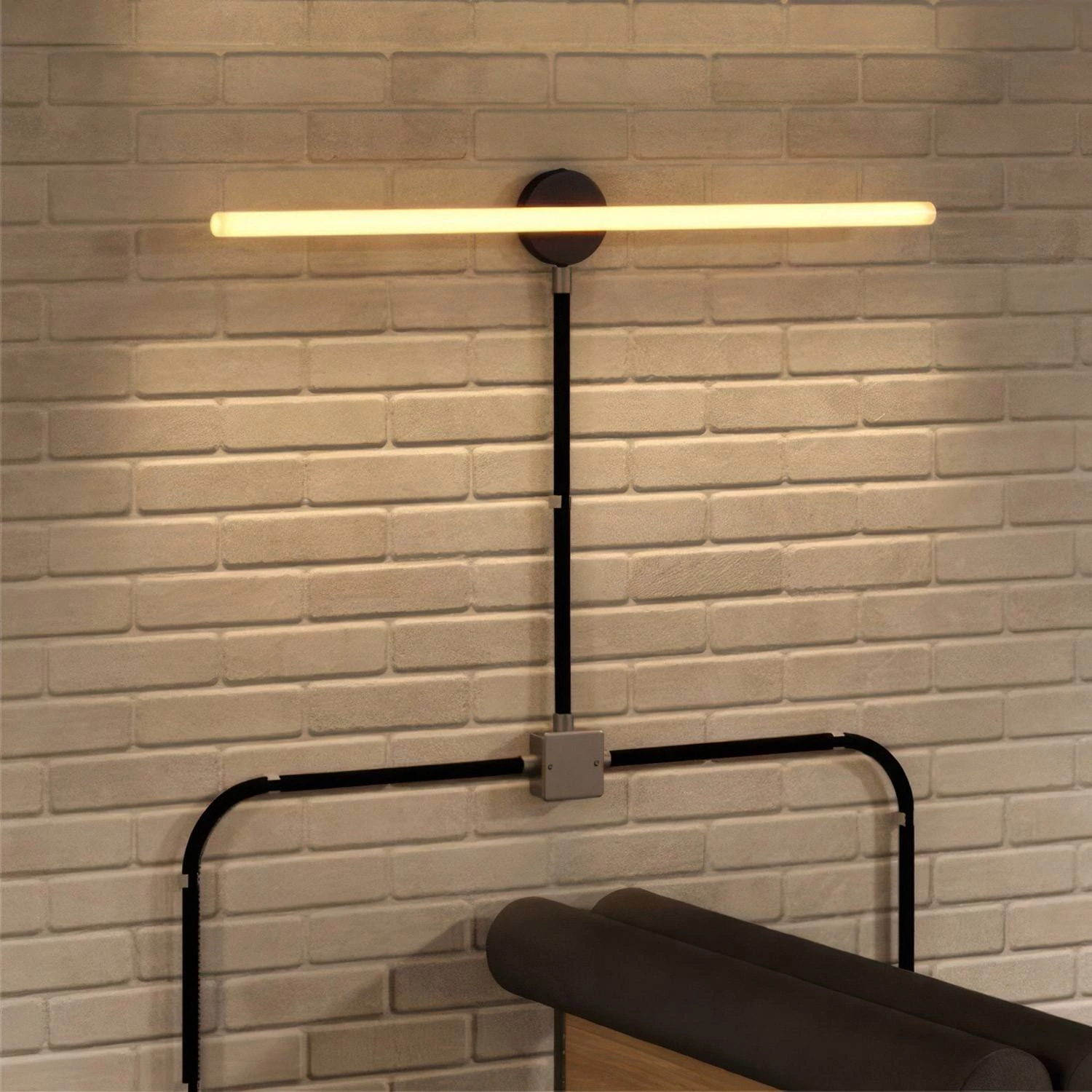 Creative-Tube, Durchmesser 20 mm, in Seideneffekt RM04 schwarz, mit modularer Kabelkanal