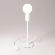 Lampada da tavolo MAG-Y con base metallica tonda e spina UK - Bianco opaco