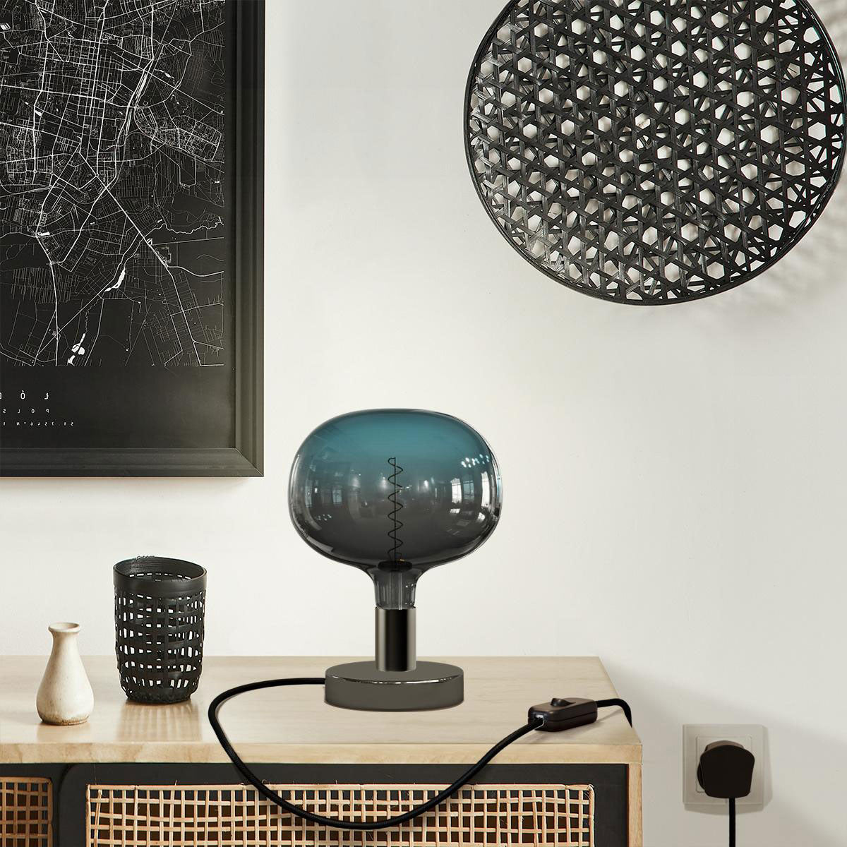 Lampada da tavolo Posaluce Cobble in metallo e spina UK - Nero perla Interruttore