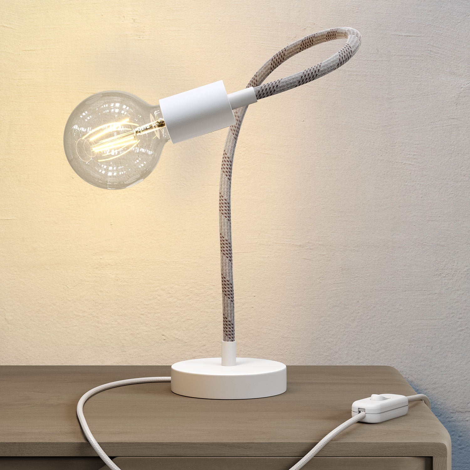 Table Flex lampada da tavolo snodabile a luce diffusa e spina UK - Bianco opaco