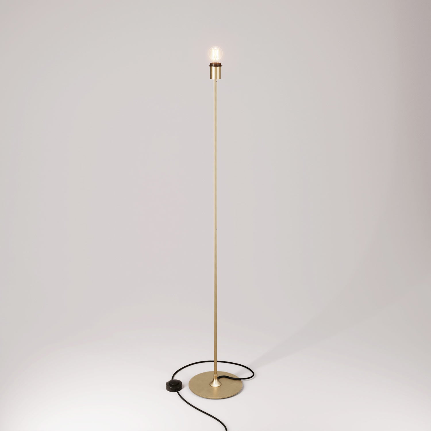 Lampada da terra MAG-Y con base metallica tonda con predisposizione per paralume e spina UK - Bronzo satinato