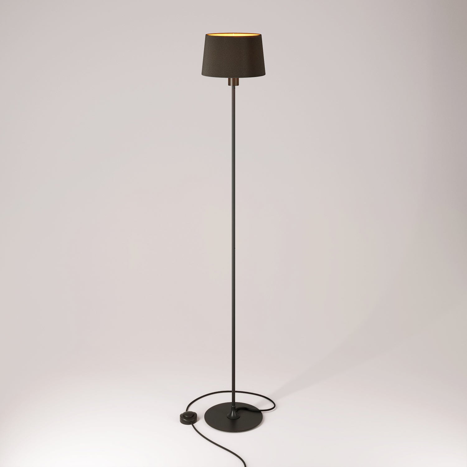 Lampada da terra MAG-Y con base metallica tonda, paralume Athena e spina UK - Nero
