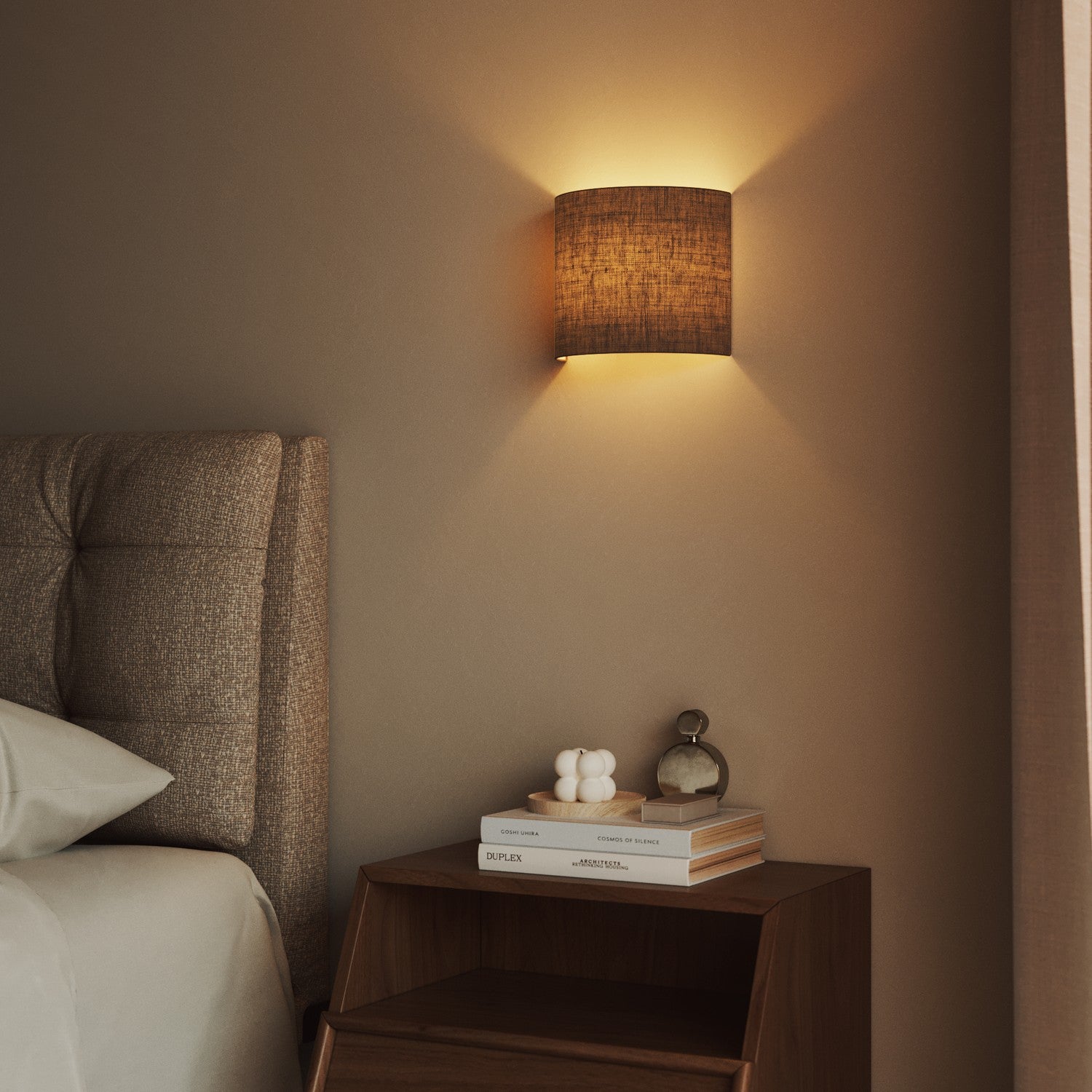 Applique Ventola con paralume in tessuto Camelot marrone - Made in Italy