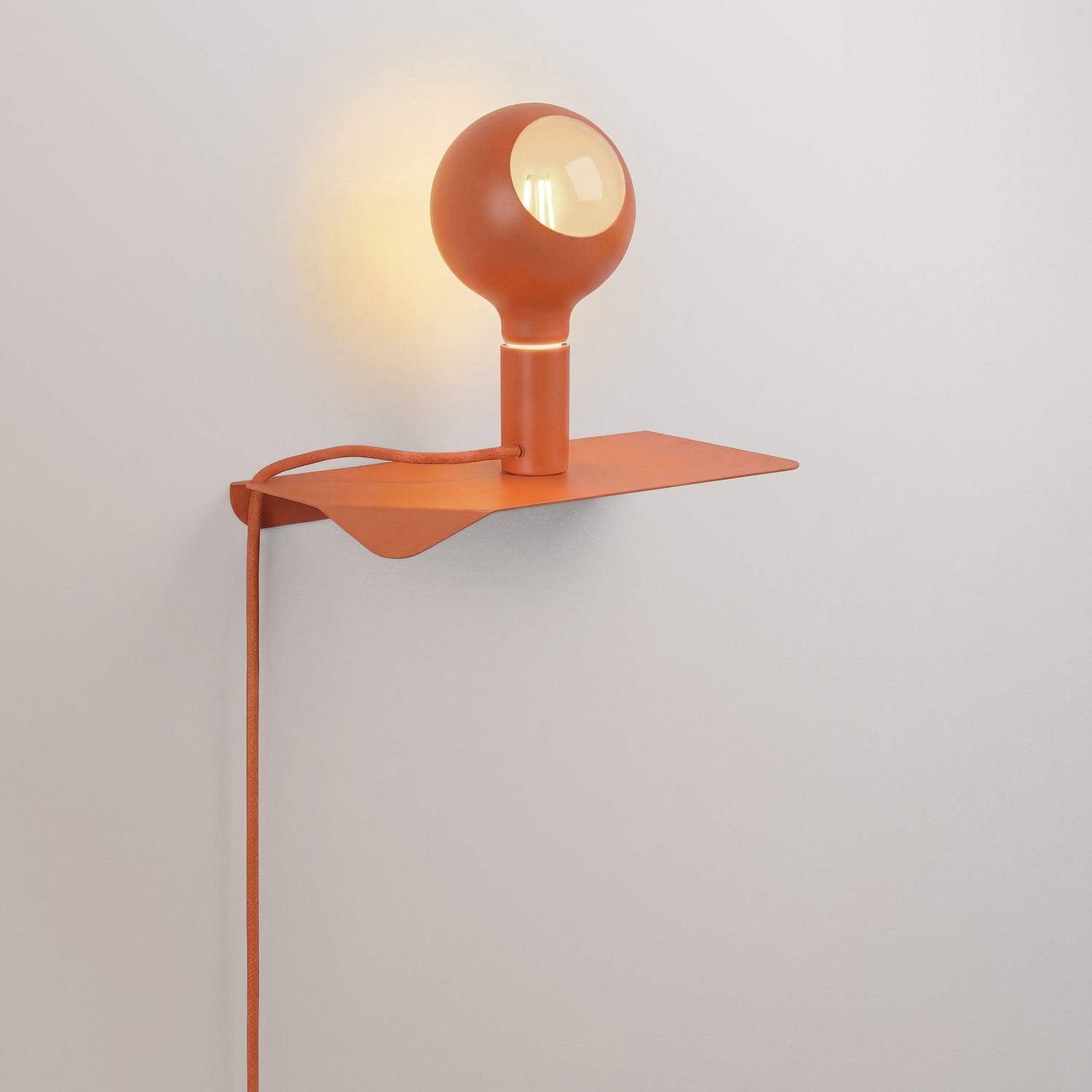 Combo Camo - Lampada con mensola e spina UK - Arancione