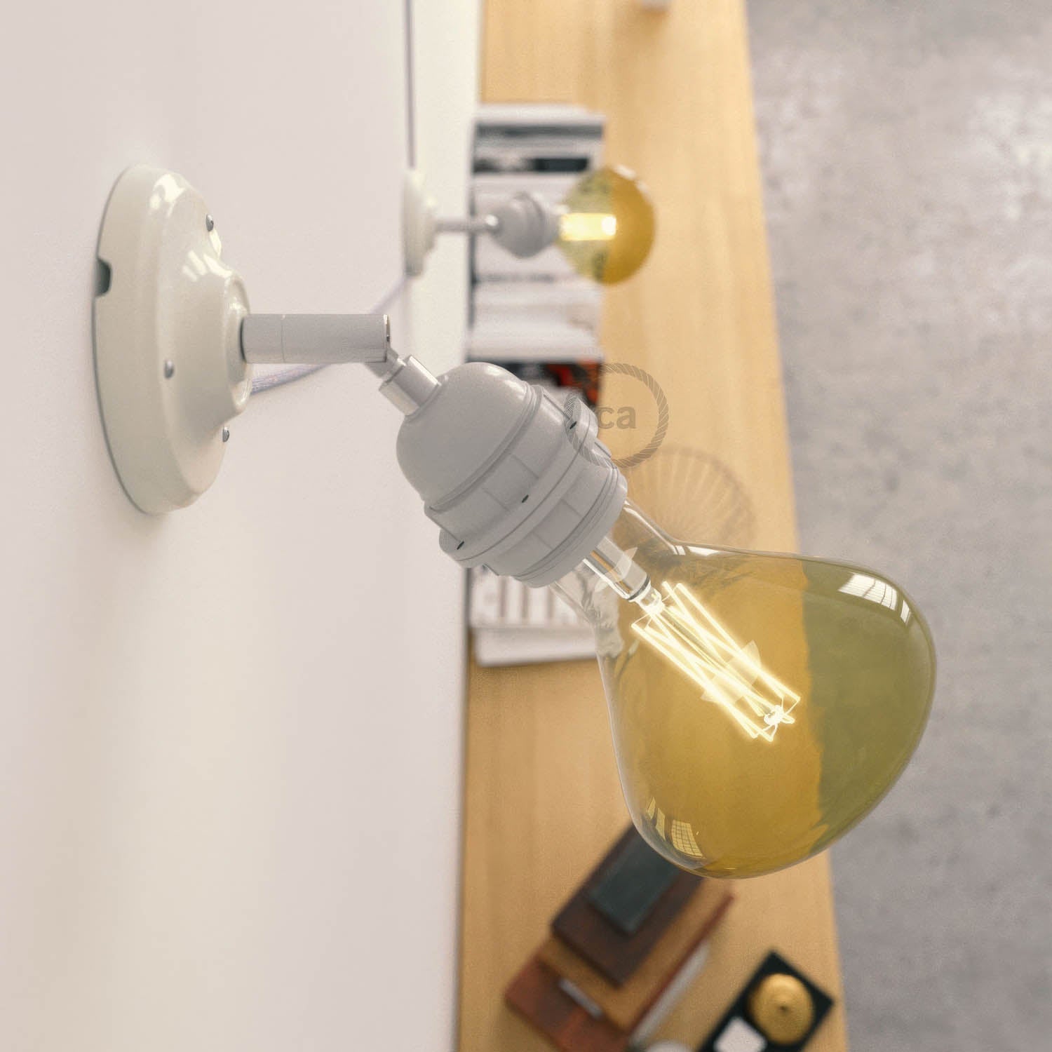 Fermaluce 90° Classic with E26 threaded socket, the adjustable porcelain light source - White