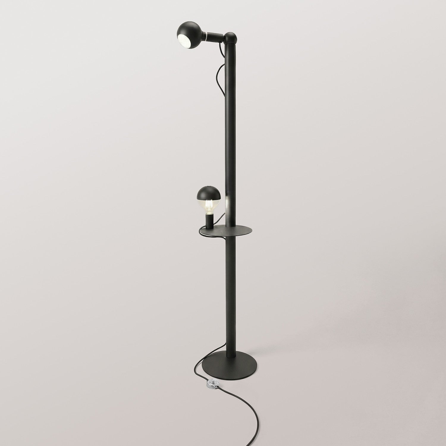 Rocco XXL - Lampada da terra con spina UK e lampadina Maria e Camo - Nero